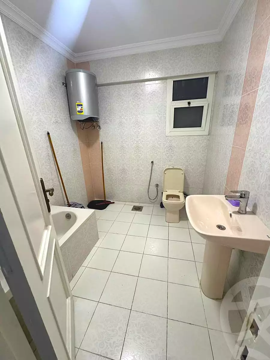 https://aqarmap.com.eg/ar/listing/6743622-for-sale-alexandria-smouha-compounds-in-smouha-grand-view-complex-alexandria-for-investment