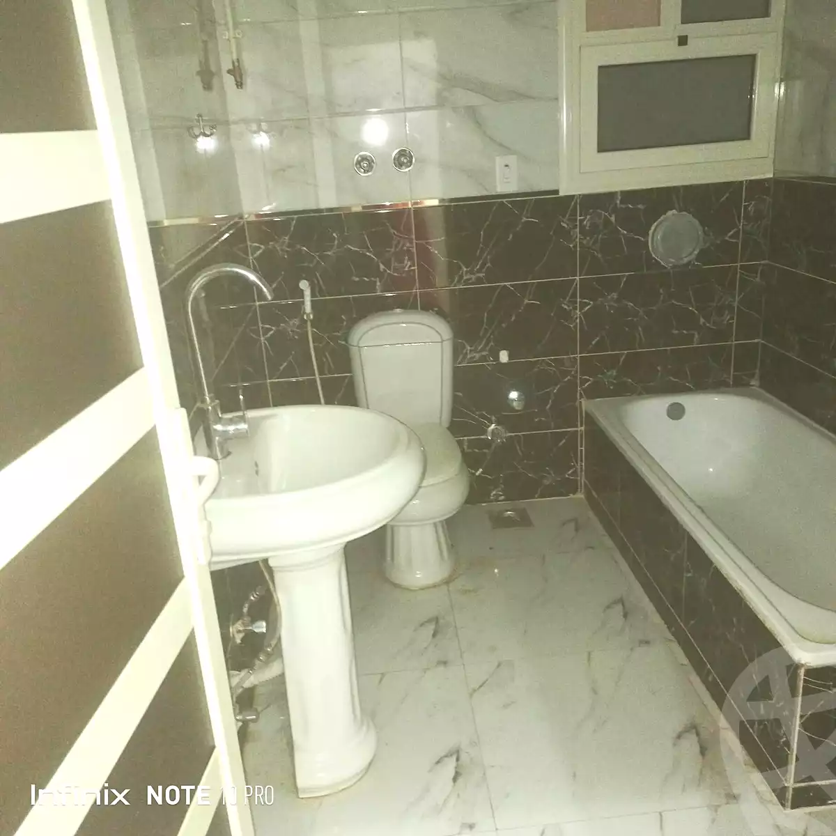 https://aqarmap.com.eg/ar/listing/6744084-for-rent-cairo-helwan-hadayek-helwan-el-dawagen