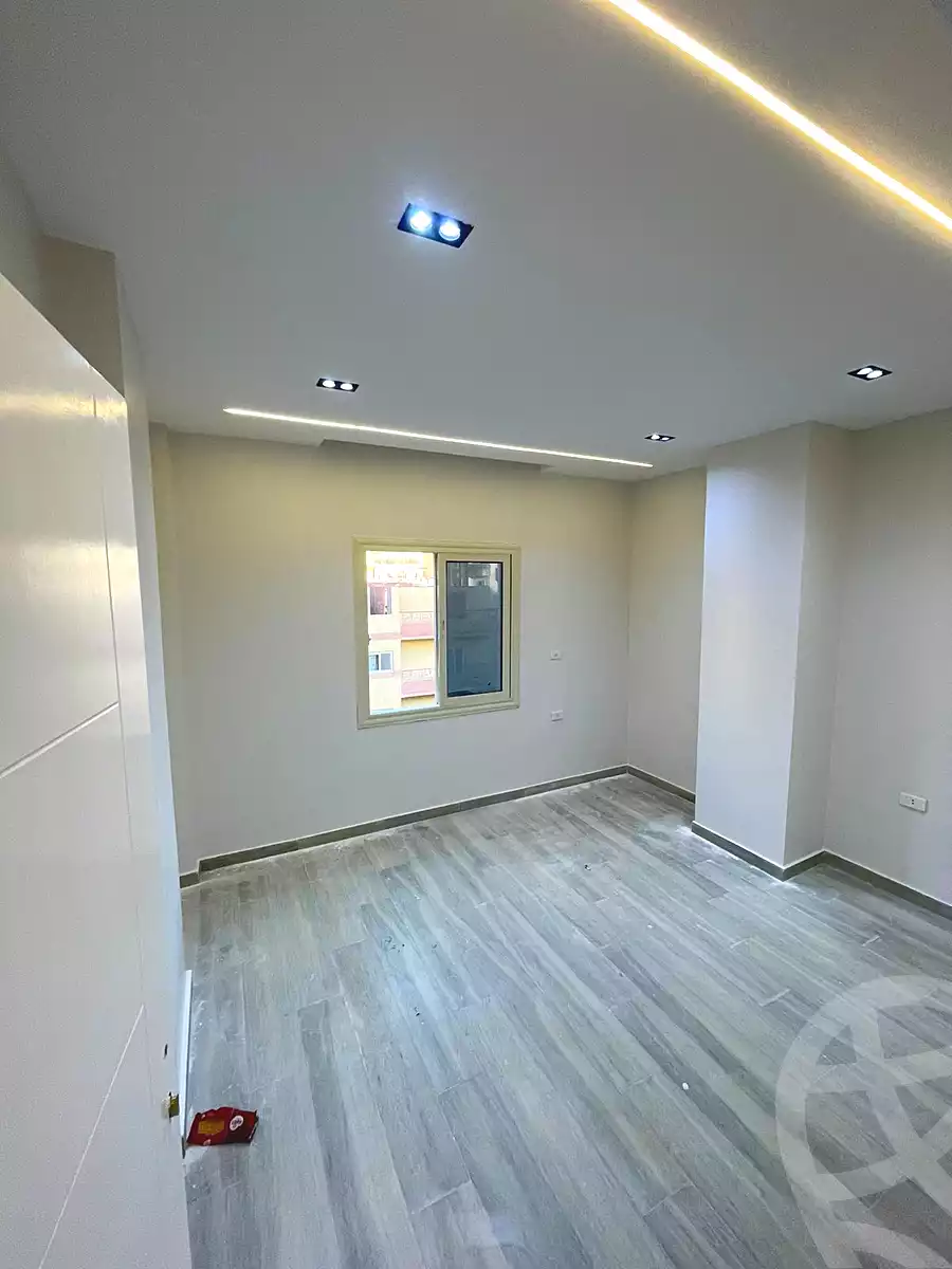 https://aqarmap.com.eg/ar/listing/6744399-for-sale-cairo-6th-of-october-el-ahyaa-neighborhood-3rd-al-hay-al-thalith-st