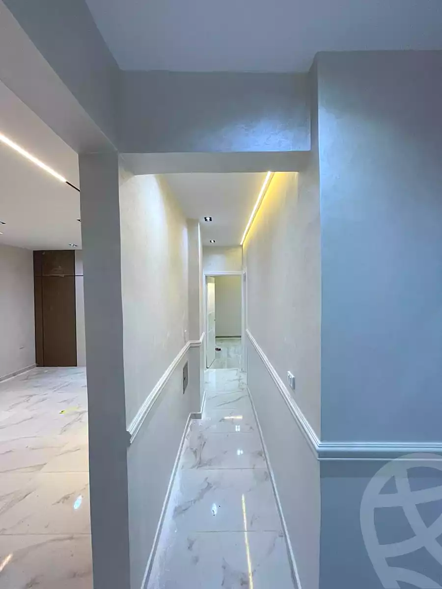 https://aqarmap.com.eg/ar/listing/6745184-for-sale-cairo-6th-of-october-el-ahyaa-neighborhood-3rd
