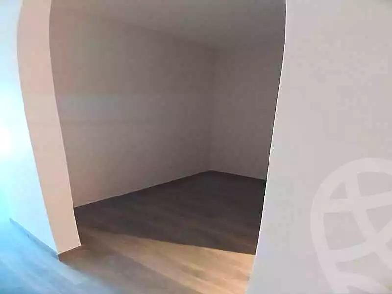 https://aqarmap.com.eg/ar/listing/6745219-for-sale-cairo-el-sheikh-zayed-city-compounds-zyd-wr-llttwyr-z-tower