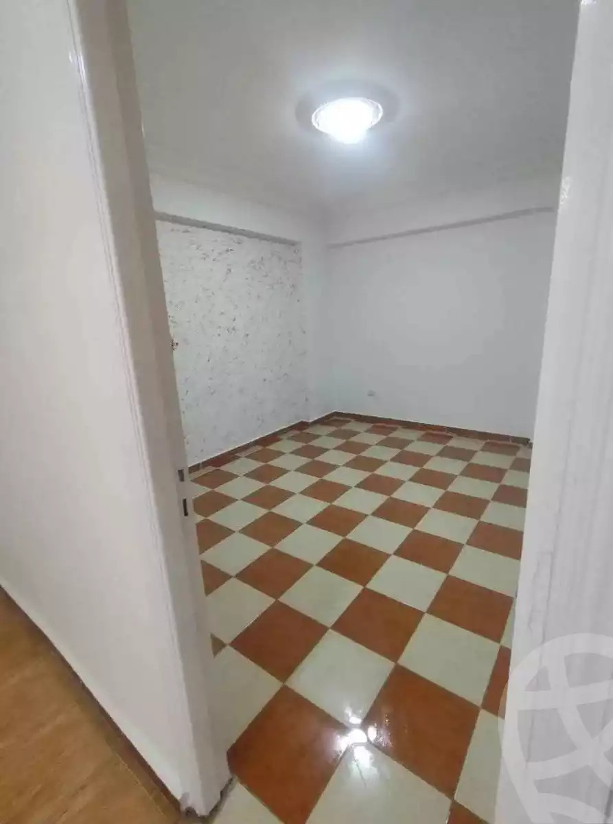 https://aqarmap.com.eg/ar/listing/6745317-for-sale-alexandria-lsywf-el-falki
