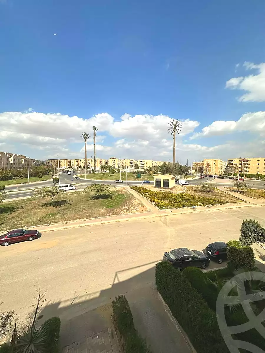 https://aqarmap.com.eg/ar/listing/6745524-for-sale-cairo-el-sheikh-zayed-city-el-hay-eltaseaa-area-1-el-bostan-st