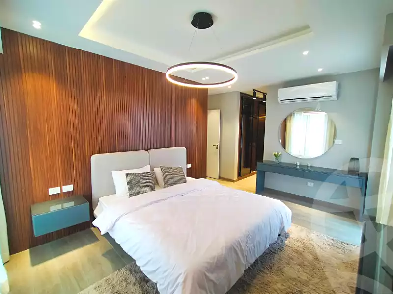 https://aqarmap.com.eg/ar/listing/6745602-for-sale-cairo-el-sheikh-zayed-city-compounds-kmbwnd-fyldj-wyst-dr-llttwyr