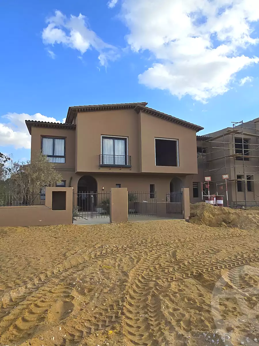 https://aqarmap.com.eg/ar/listing/6746906-for-sale-cairo-el-sheikh-zayed-city-compounds-kmbwnd-fyldj-wyst-dr-llttwyr