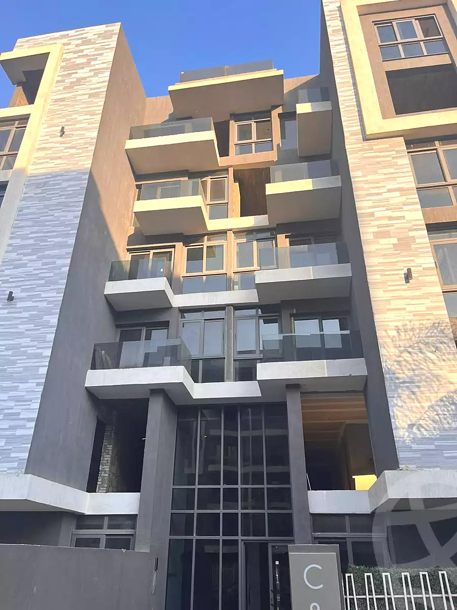 https://aqarmap.com.eg/ar/listing/6747145-for-sale-cairo-6th-of-october-hadaeq-october-kmbwnd-fy-hdyq-ktwbr-sun-capital