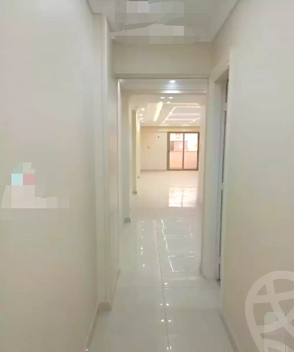 https://aqarmap.com.eg/ar/listing/6747294-for-sale-alexandria-camp-cesar-port-said-street