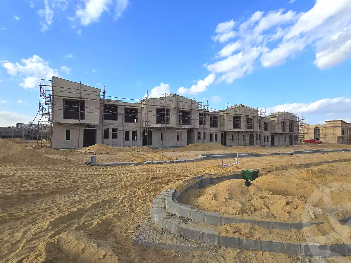https://aqarmap.com.eg/ar/listing/6747650-for-sale-cairo-el-sheikh-zayed-city-compounds-kmbwnd-fyldj-wyst-dr-llttwyr