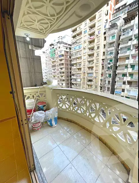 https://aqarmap.com.eg/ar/listing/6748775-for-sale-alexandria-sydy-bshr-sydy-bshr-bhry-gamal-abd-el-nasir-st