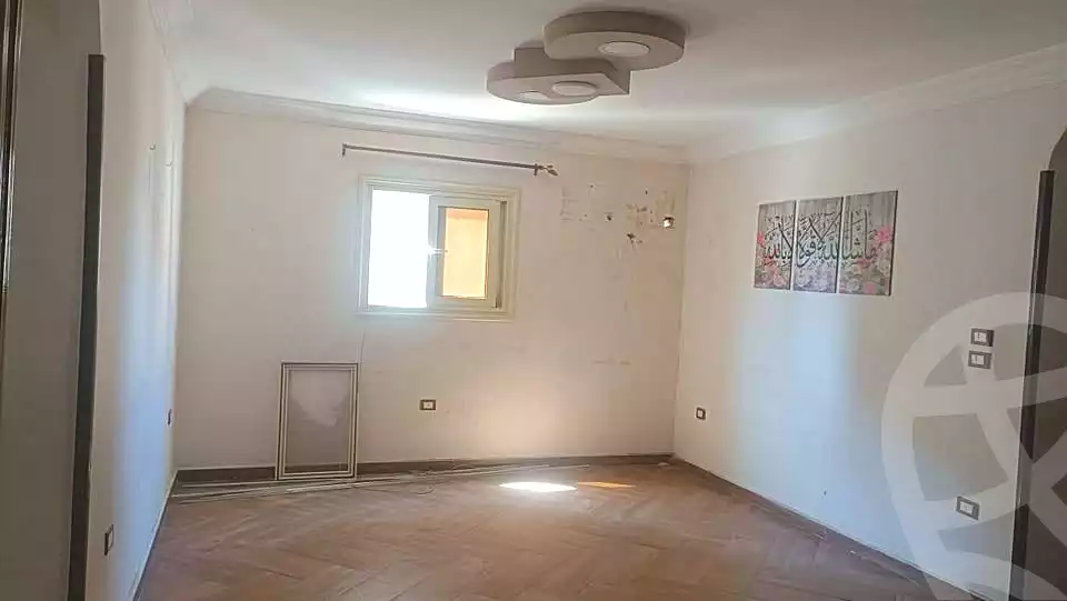 https://aqarmap.com.eg/ar/listing/6749085-for-sale-alexandria-camp-cesar-port-said-street