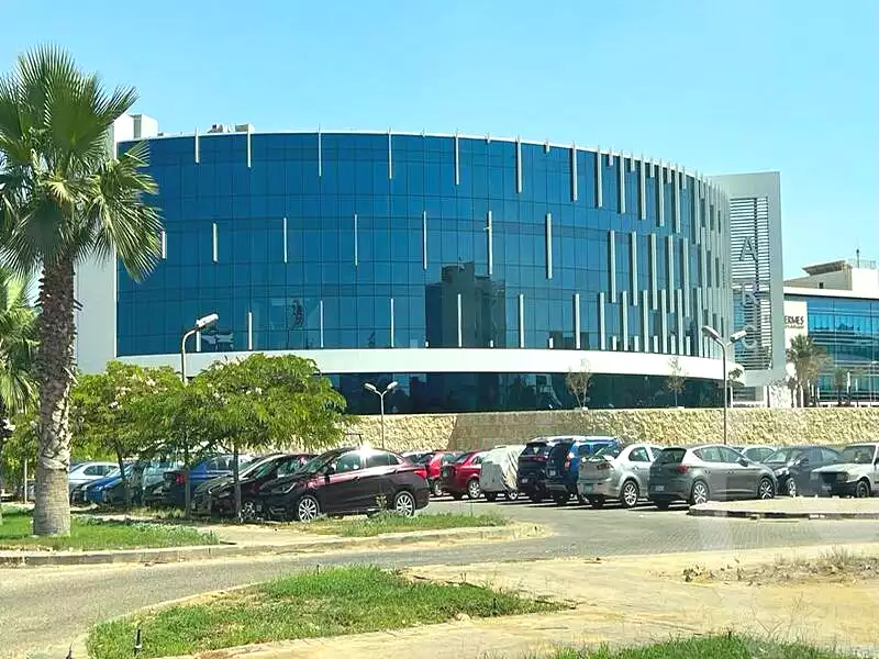 https://aqarmap.com.eg/en/listing/6749347-for-rent-cairo-el-sheikh-zayed-city-alex-cairo-desert-road-smart-village-y-r-sy-byzns-brk-sfrykw-llstthmr-l-qry