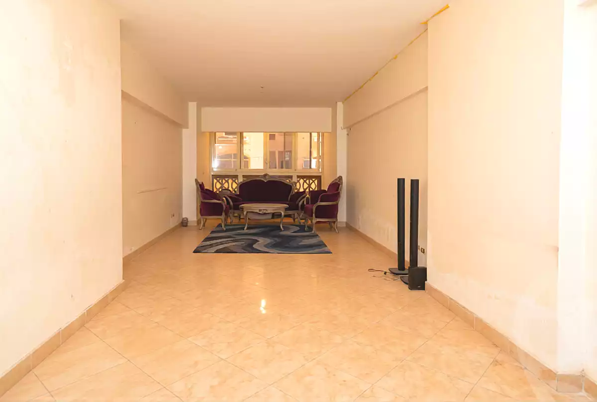 https://aqarmap.com.eg/ar/listing/6749375-for-sale-alexandria-el-montazah-compounds-in-el-montazah-royal-plaza-compound-al-halawany
