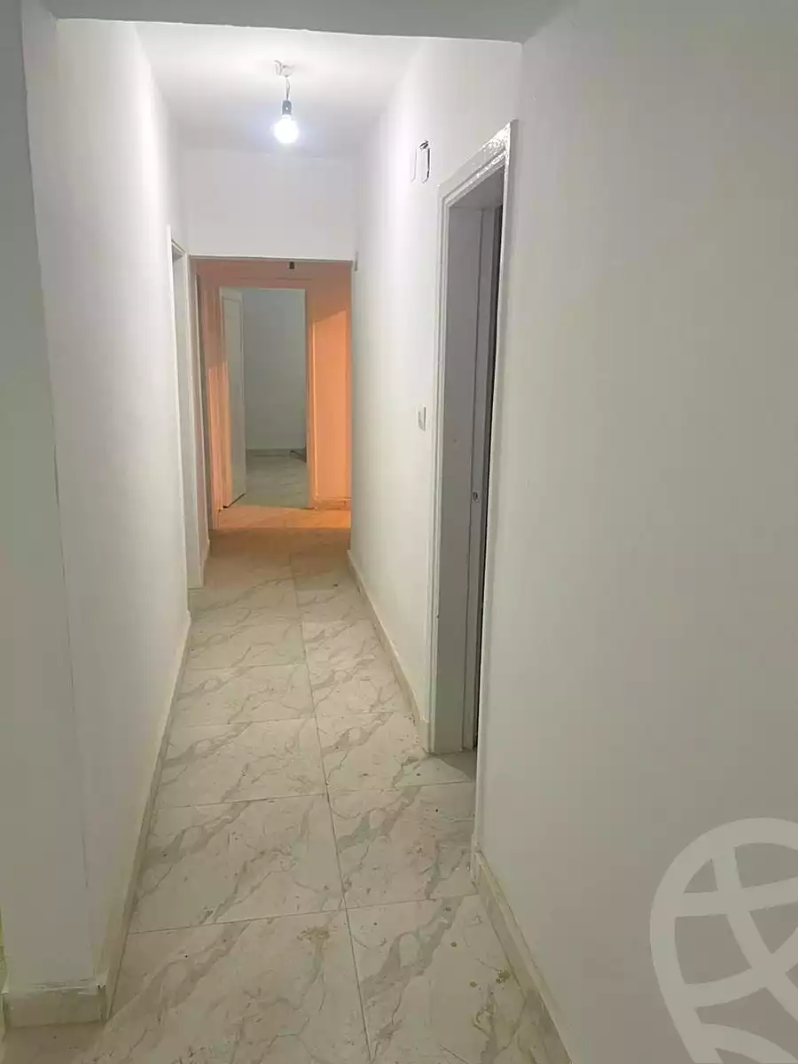 https://aqarmap.com.eg/ar/listing/6749458-for-sale-cairo-6th-of-october-el-ahyaa-neighborhood-7th-mecca-el-mokarrama-st