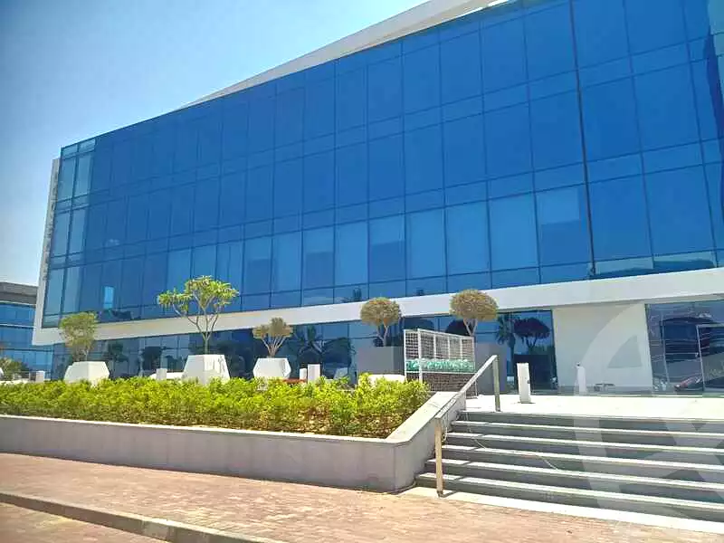 https://aqarmap.com.eg/en/listing/6749541-for-rent-cairo-el-sheikh-zayed-city-alex-cairo-desert-road-smart-village-nwrth-syd-sfrykw-llstthmr-l-qry