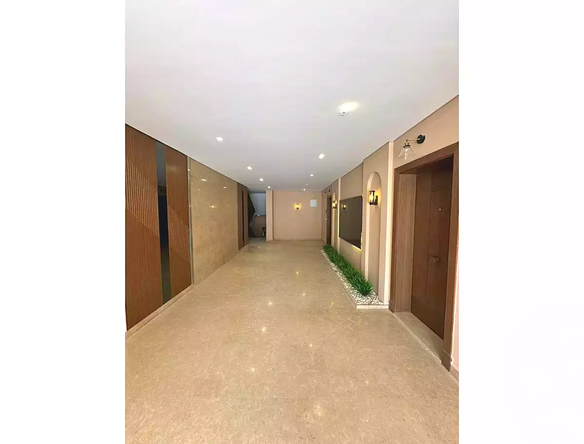https://aqarmap.com.eg/ar/listing/6749680-for-rent-cairo-el-sheikh-zayed-city-compounds-kmbwnd-fyldj-wyst-dr-llttwyr