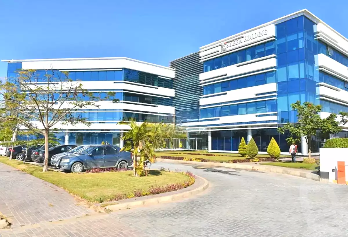 https://aqarmap.com.eg/en/listing/6749678-for-rent-cairo-el-sheikh-zayed-city-alex-cairo-desert-road-smart-village-nwrth-syd-sfrykw-llstthmr-l-qry