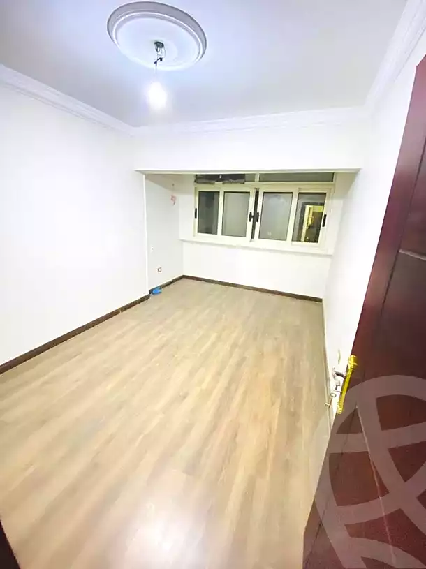 https://aqarmap.com.eg/en/listing/6749798-for-sale-alexandria-el-mandara-alex-el-mandara-bahri-sidi-kamal-st