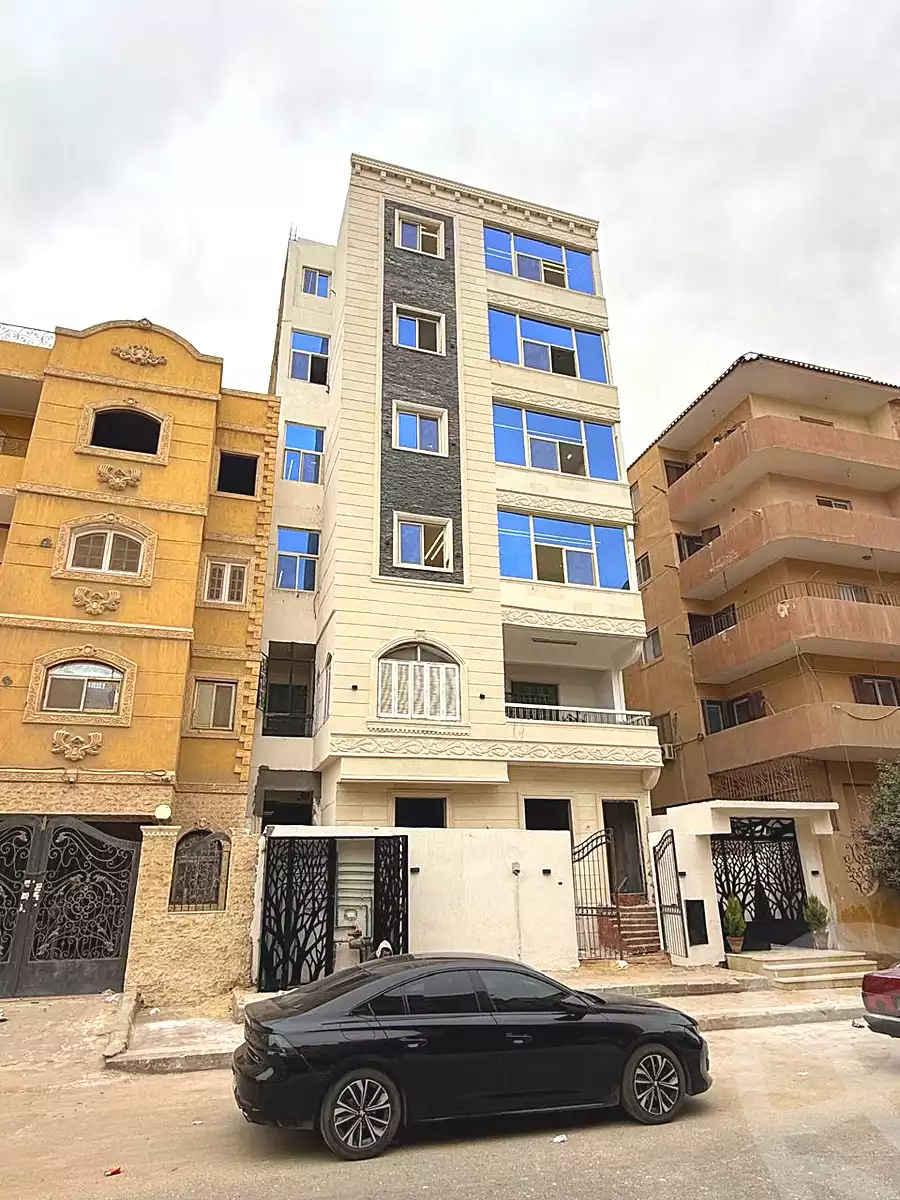 https://aqarmap.com.eg/en/listing/6749819-for-sale-cairo-6th-of-october-el-ahyaa-neighborhood-3rd-al-hay-al-thalith-st