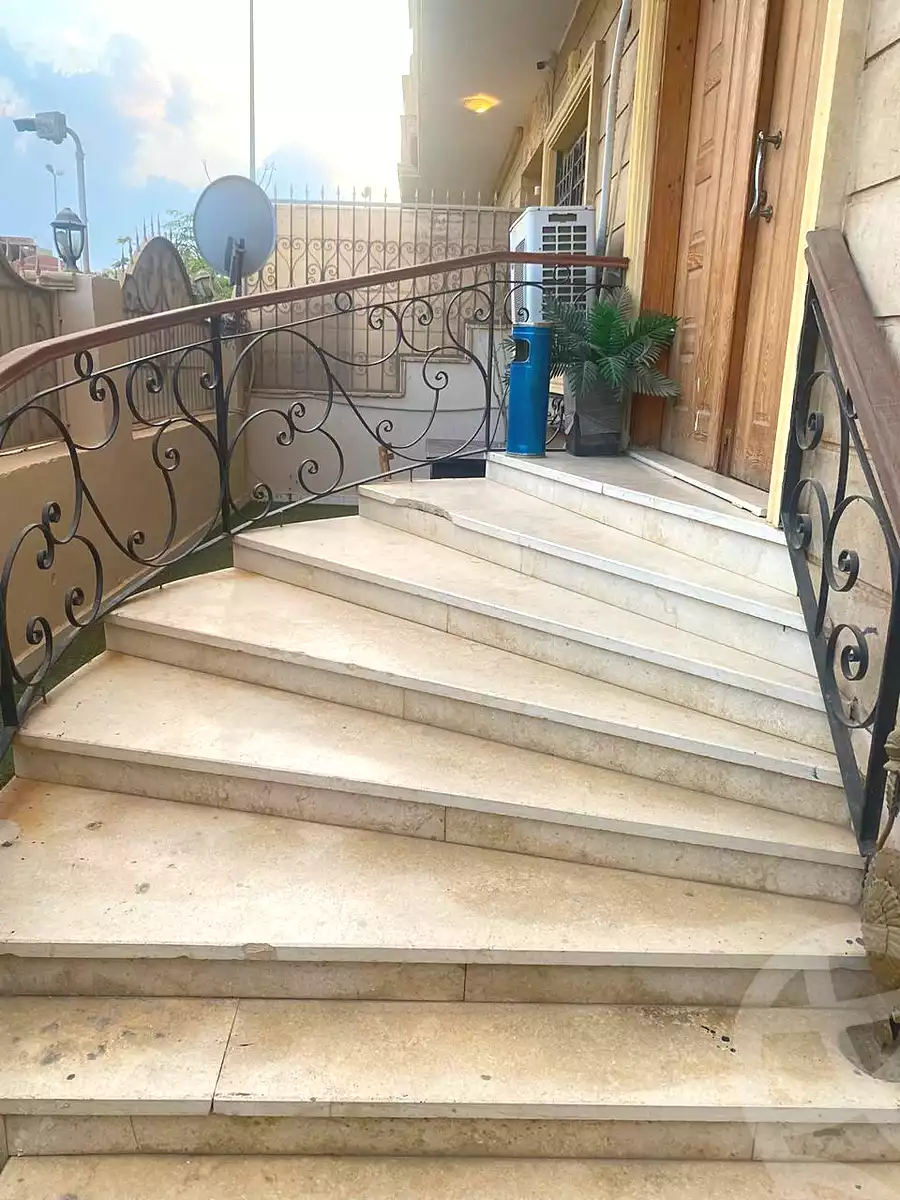 https://aqarmap.com.eg/ar/listing/6749912-for-sale-cairo-new-cairo-ganob-el-akadamiya-south-academy-a-zaid-ebn-haretha-st