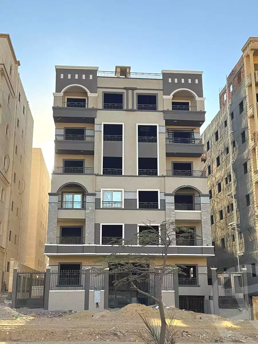 https://aqarmap.com.eg/ar/listing/6750003-for-sale-cairo-6th-of-october-el-ahyaa-neighborhood-9th