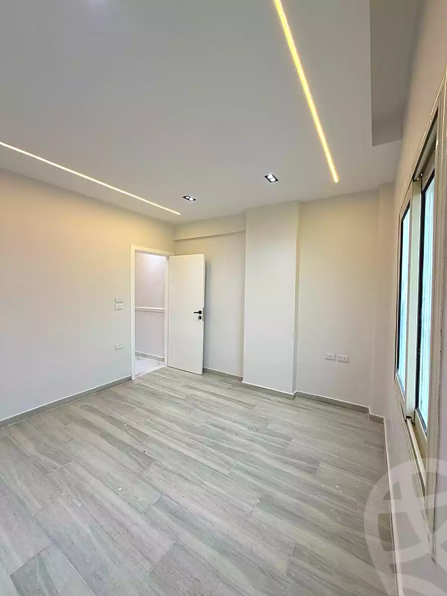 https://aqarmap.com.eg/ar/listing/6750248-for-sale-cairo-6th-of-october-el-ahyaa-neighborhood-3rd-al-hay-al-thalith-st