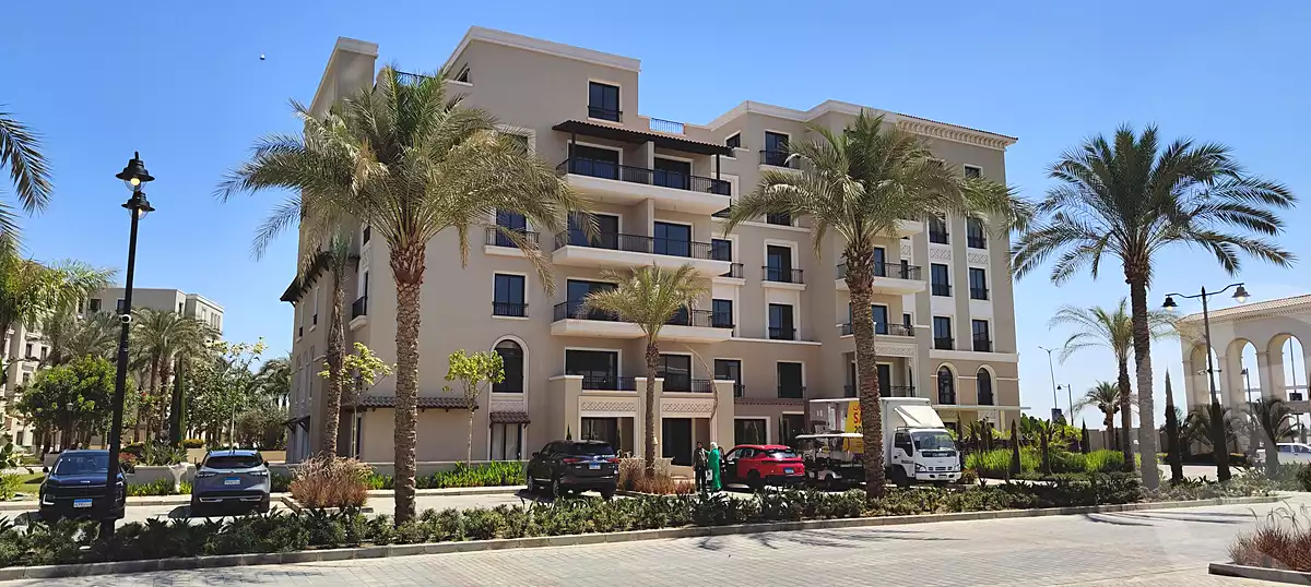 https://aqarmap.com.eg/ar/listing/6750343-for-sale-cairo-el-sheikh-zayed-city-compounds-kmbwnd-fyldj-wyst-dr-llttwyr