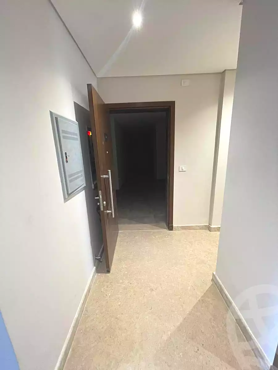 https://aqarmap.com.eg/ar/listing/6751253-for-rent-cairo-el-sheikh-zayed-city-compounds-zyd-wr-llttwyr-park-towers-zed-el-sheikh-zayed-compound