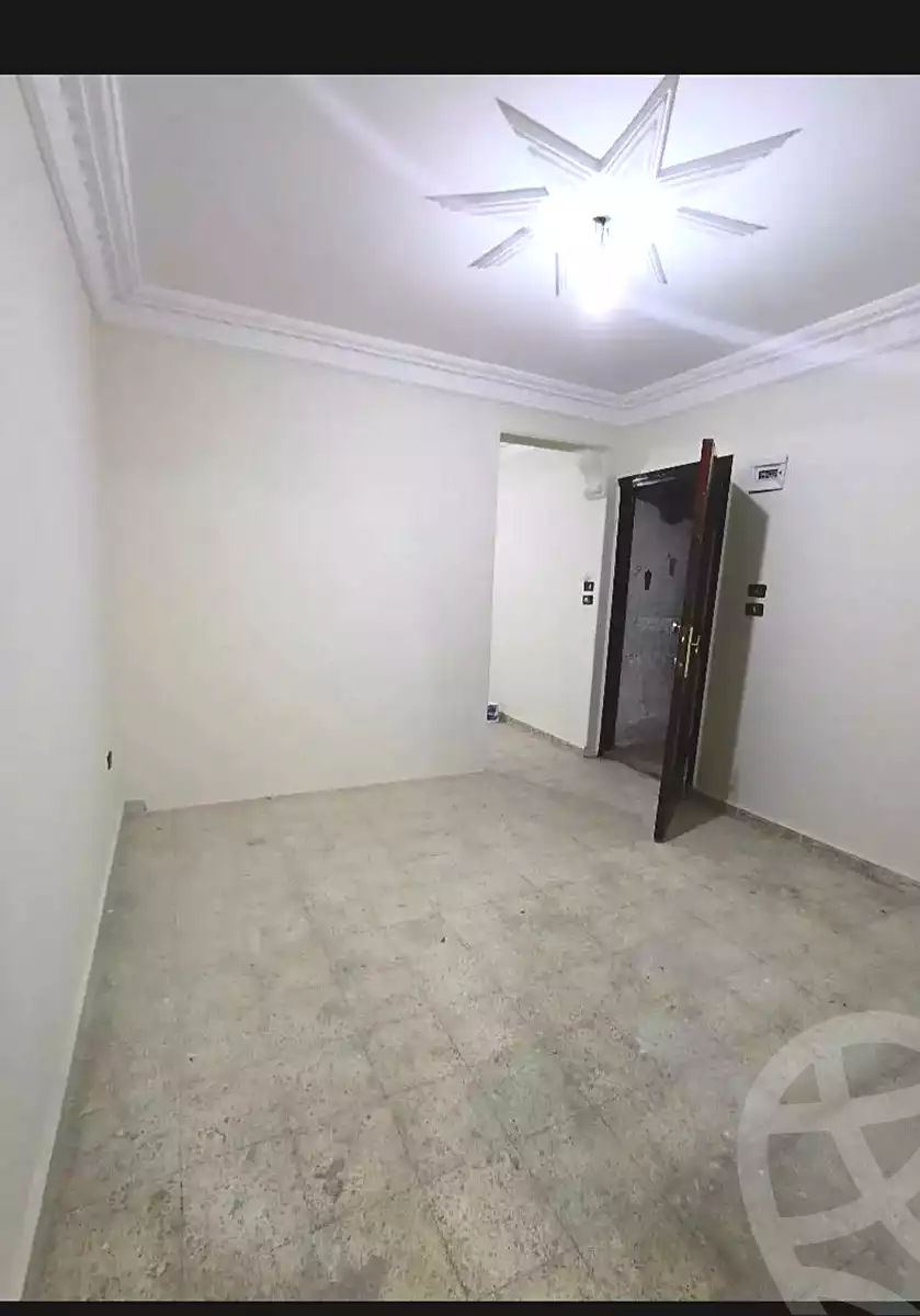 https://aqarmap.com.eg/en/listing/6752557-for-sale-alexandria-lsywf-el-falki