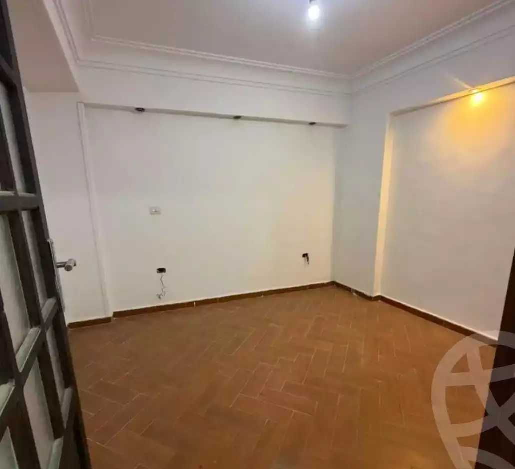 https://aqarmap.com.eg/en/listing/6752987-for-sale-alexandria-lsywf-el-falki