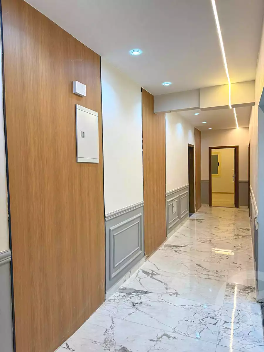 https://aqarmap.com.eg/ar/listing/6753048-for-sale-cairo-6th-of-october-el-ahyaa-neighborhood-3rd-al-hay-al-thalith-st