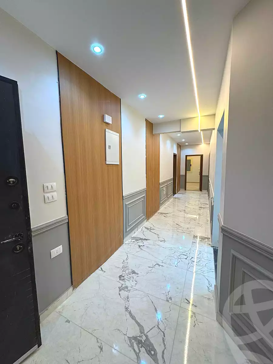 https://aqarmap.com.eg/ar/listing/6753048-for-sale-cairo-6th-of-october-el-ahyaa-neighborhood-3rd-al-hay-al-thalith-st