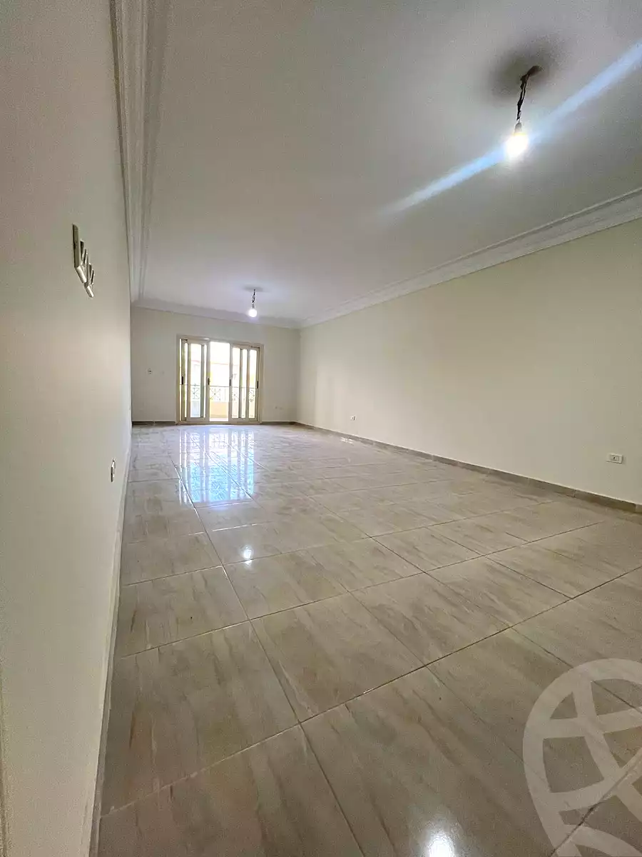 https://aqarmap.com.eg/ar/listing/6753108-for-sale-cairo-el-sheikh-zayed-city-compounds-el-khamayel