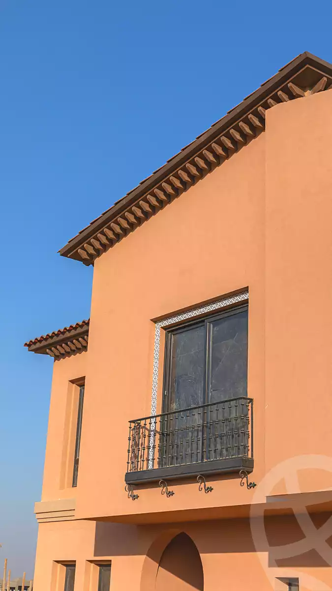 https://aqarmap.com.eg/ar/listing/6753146-for-sale-cairo-el-sheikh-zayed-city-compounds-kmbwnd-fyldj-wyst-dr-llttwyr