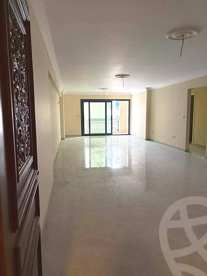 https://aqarmap.com.eg/en/listing/6754530-for-rent-alexandria-glim