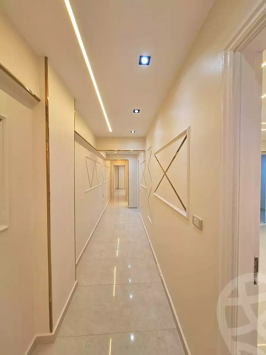 https://aqarmap.com.eg/ar/listing/6756703-for-sale-alexandria-el-asafra-shr-45