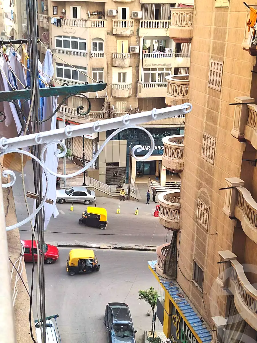 https://aqarmap.com.eg/ar/listing/6756748-for-sale-alexandria-sydy-bshr-sydy-bshr-bhry-khalil-hamada-st