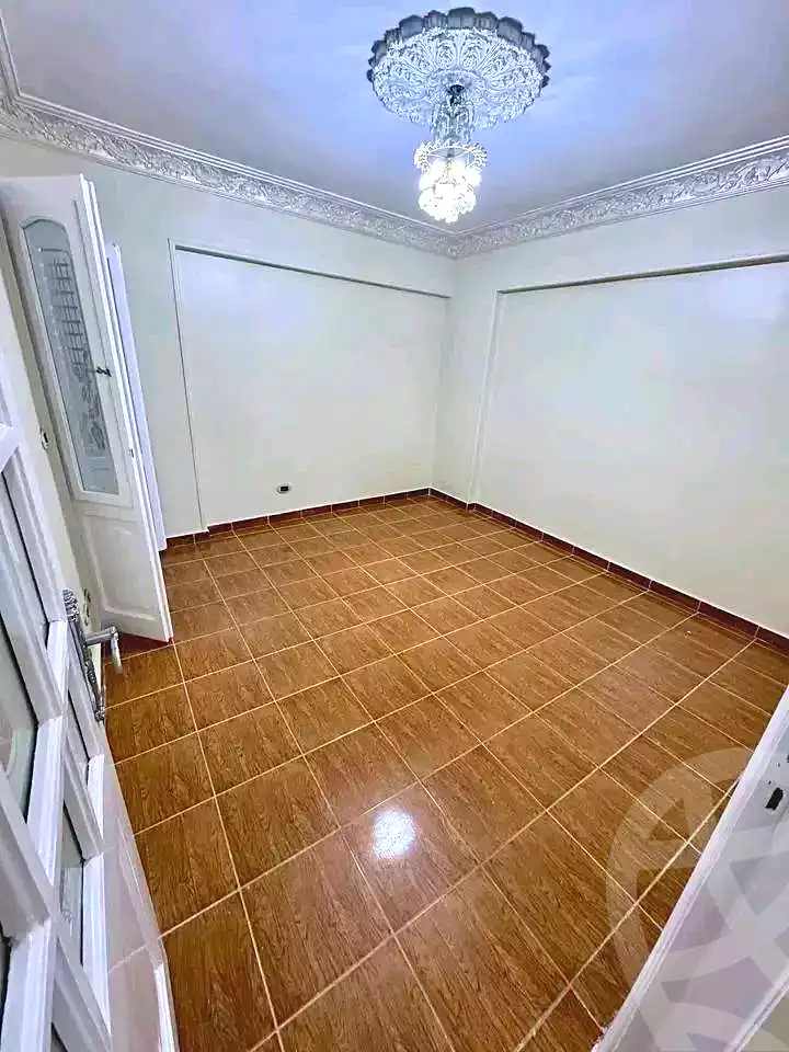 https://aqarmap.com.eg/ar/listing/6756788-for-sale-alexandria-el-asafra-l-sfr-bhry