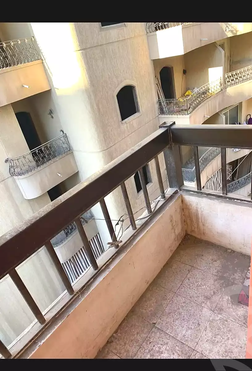 https://aqarmap.com.eg/ar/listing/6757225-for-sale-alexandria-l-jmy-lbytsh-el-hanafeya-st