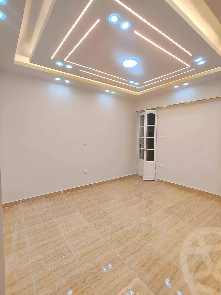 https://aqarmap.com.eg/ar/listing/6757319-for-sale-alexandria-sydy-bshr-sydy-bshr-bhry-shr-mhmd-njyb