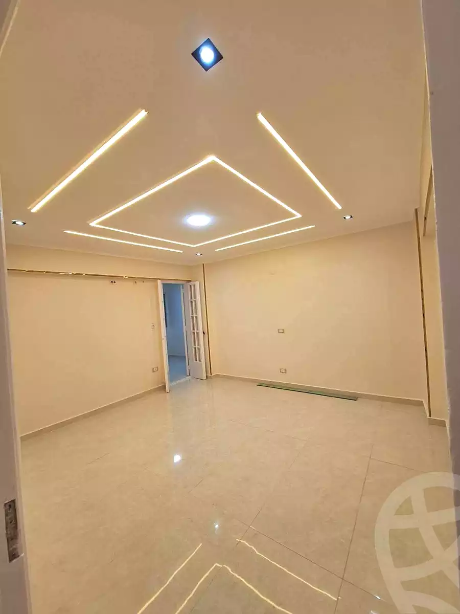 https://aqarmap.com.eg/en/listing/6757420-for-sale-alexandria-miami-45-street