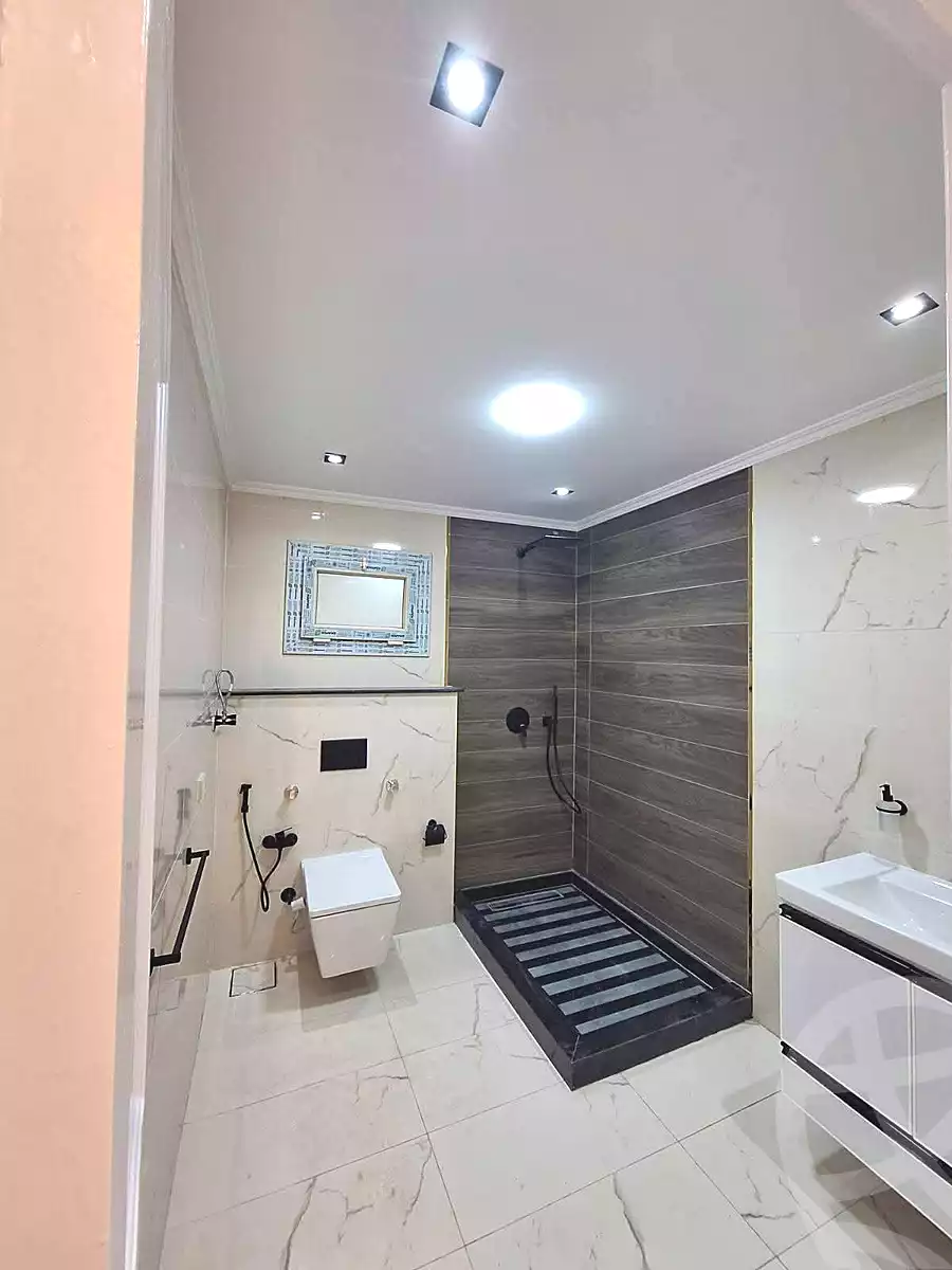 https://aqarmap.com.eg/en/listing/6757420-for-sale-alexandria-miami-45-street