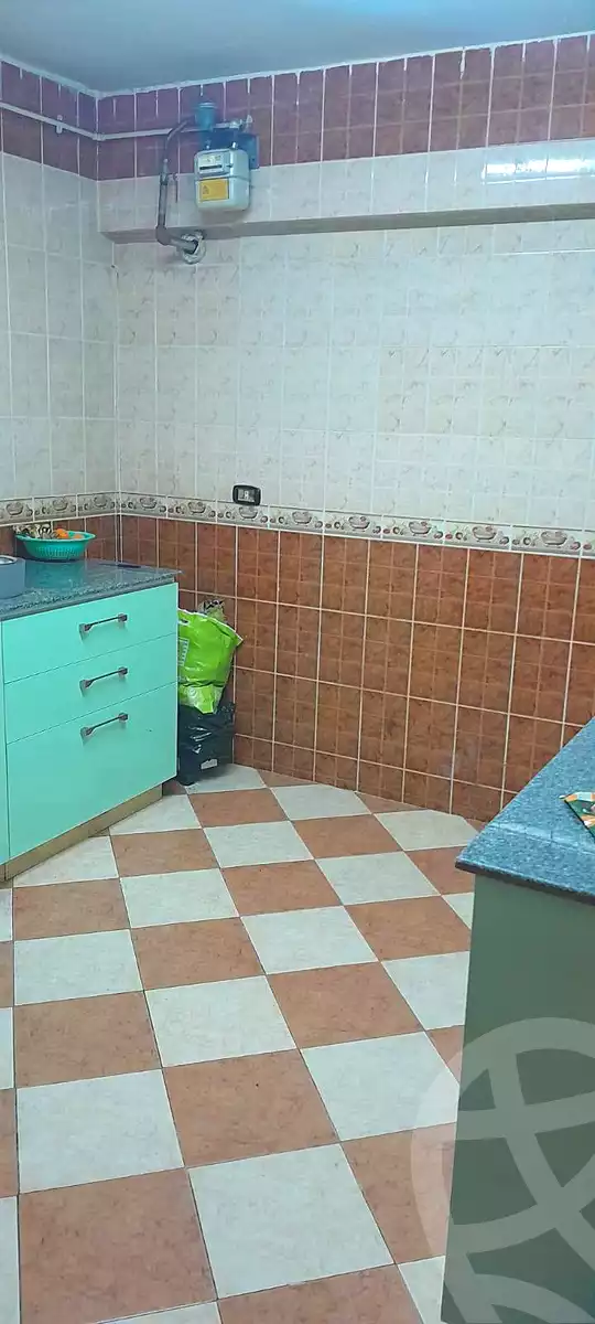 https://aqarmap.com.eg/ar/listing/6758415-for-sale-cairo-helwan-helwan-el-sharkeya-heidar-st