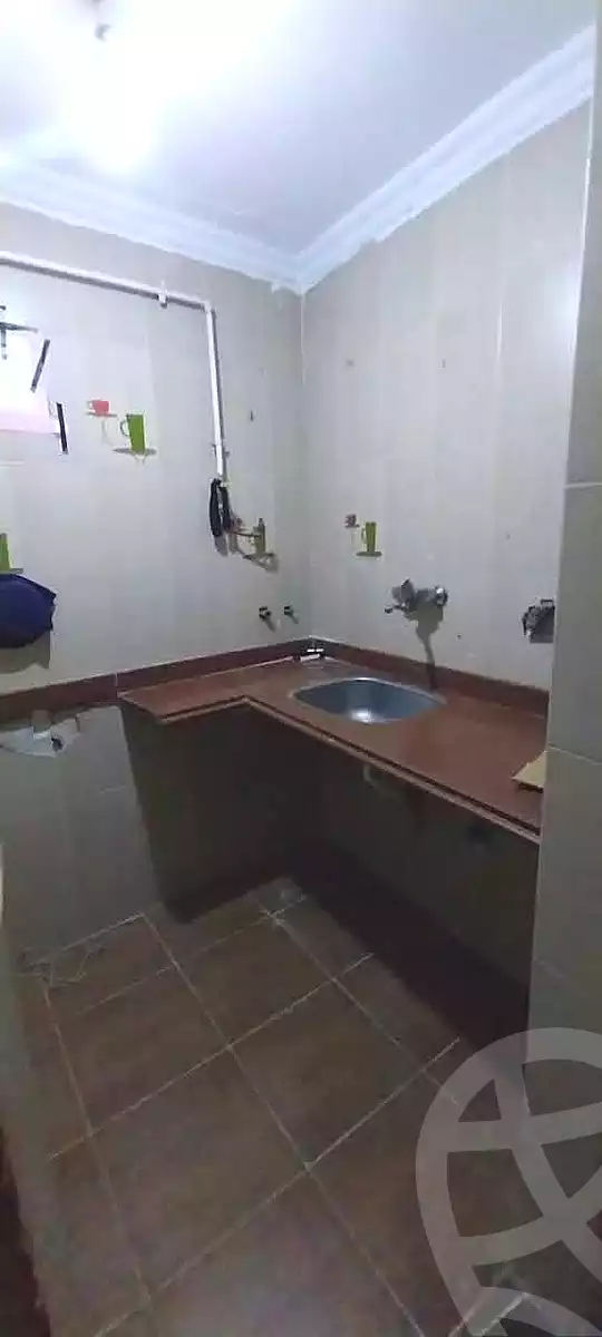 https://aqarmap.com.eg/ar/listing/6759438-for-sale-alexandria-l-jmy-lbytsh-ibrahim-othman-st