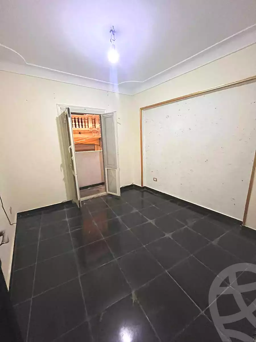 https://aqarmap.com.eg/ar/listing/6759651-for-sale-alexandria-l-jmy-lbytsh-ibrahim-othman-st