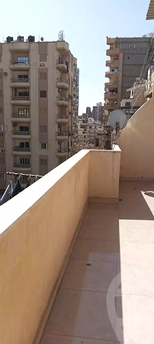 https://aqarmap.com.eg/ar/listing/6760079-for-sale-alexandria-el-asafra-l-sfr-bhry-atlas-st