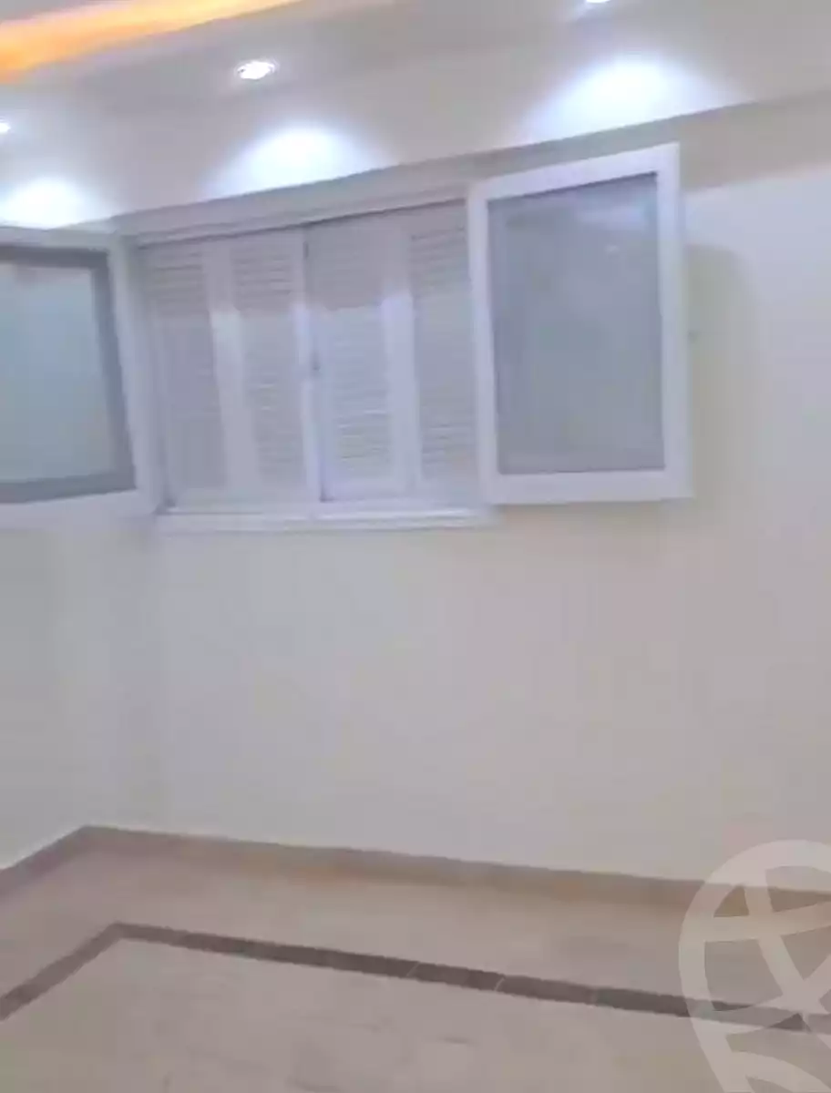 https://aqarmap.com.eg/ar/listing/6760390-for-sale-alexandria-l-jmy-lbytsh-ibrahim-othman-st