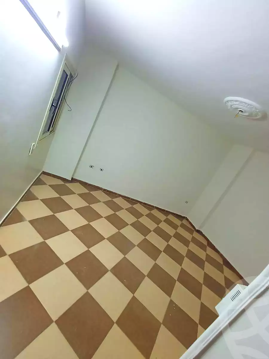 https://aqarmap.com.eg/ar/listing/6760469-for-sale-cairo-helwan-helwan-el-sharkeya-khesro-basha-st
