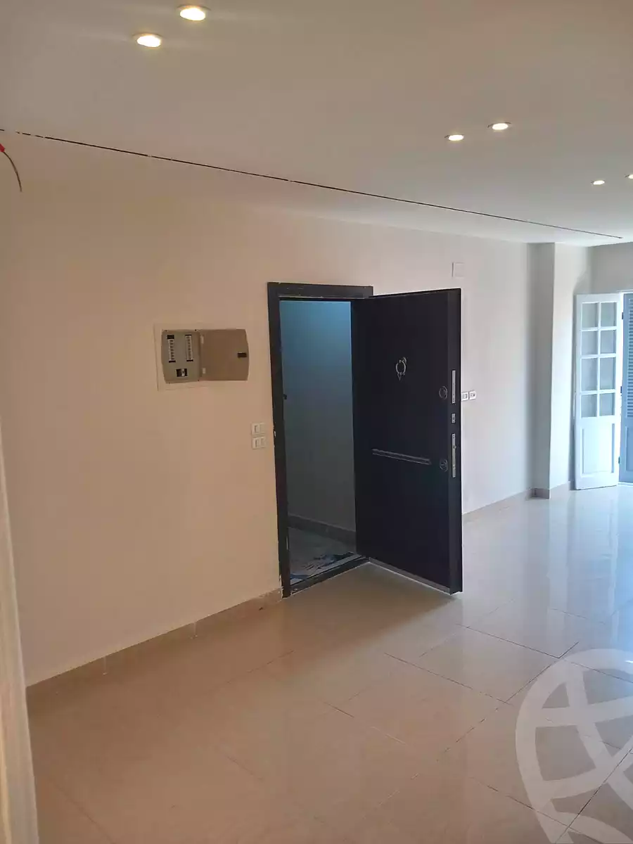 https://aqarmap.com.eg/ar/listing/6761328-for-sale-cairo-6th-of-october-el-ahyaa-neighborhood-2nd-generation-2000-st