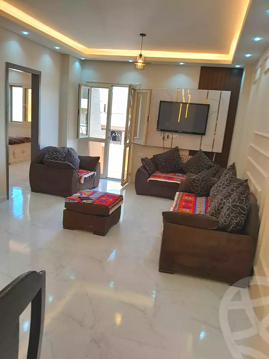 https://aqarmap.com.eg/ar/listing/6761365-for-rent-cairo-6th-of-october-el-ahyaa-neighborhood-2nd-divided-from-al-kafrawei-st