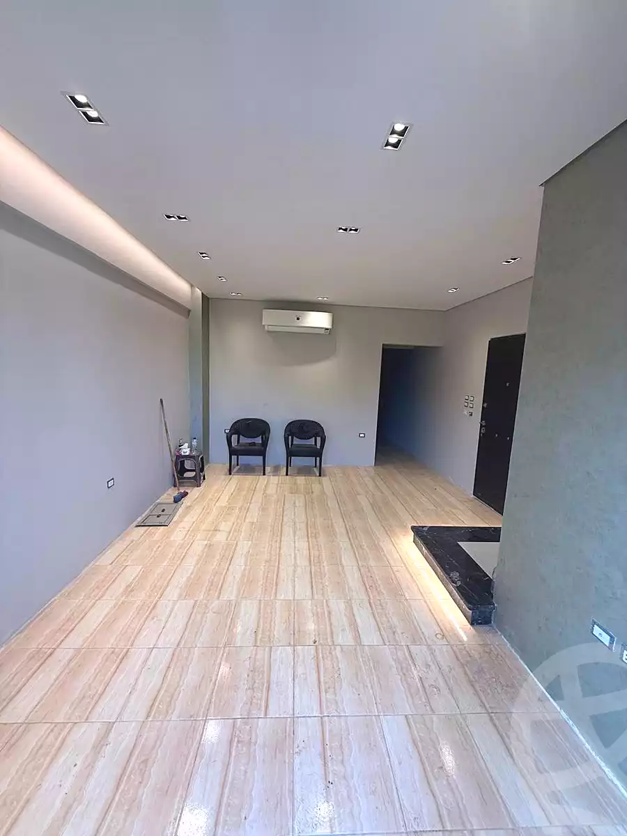 https://aqarmap.com.eg/ar/listing/6761467-for-sale-cairo-6th-of-october-el-hay-el-motamyz-first-touristic-village-el-shaheed-mohammed-abdul-latif-alshimi-st